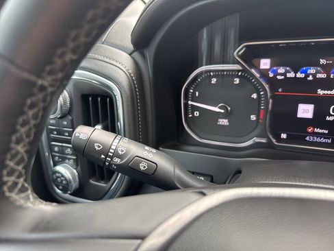 Used 2023 GMC Sierra 3500 Denali w/ Denali Black Diamond Edition AWD/4WD image 39