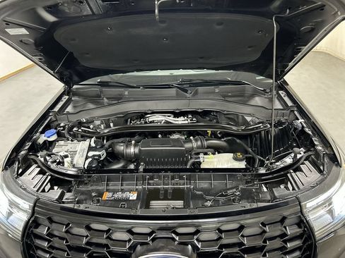 Used 2025 Ford Explorer ST w/ Sun And Sound Package AWD/4WD image 25