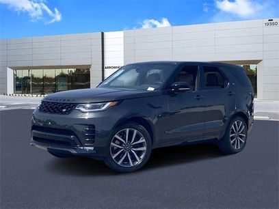 New 2025 Land Rover Discovery Dynamic SE