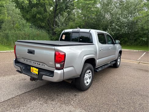 Used 2019 Toyota Tacoma SR w/ SR Convenience Package AWD/4WD image 6
