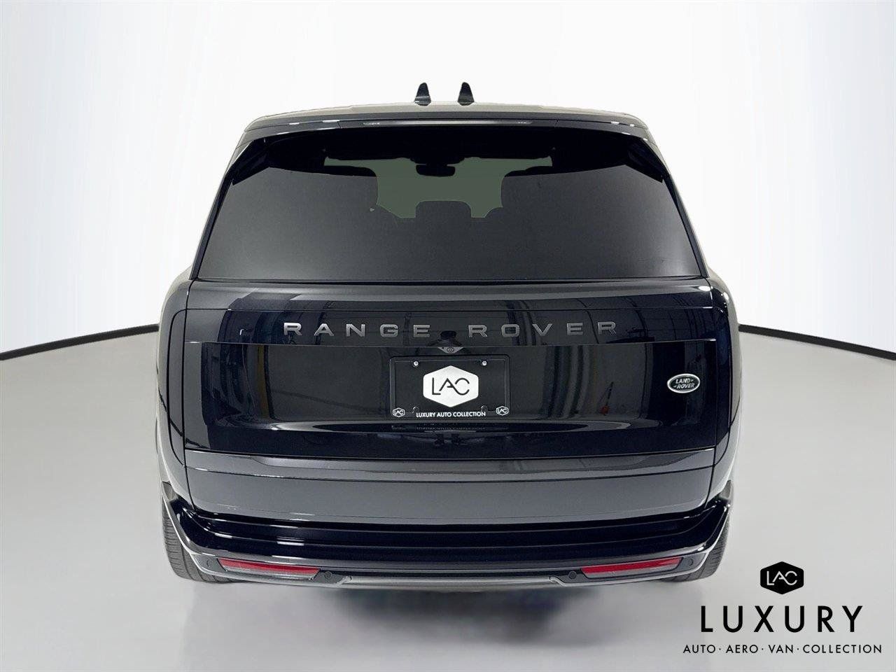 Used 2023 Land Rover Range Rover SE AWD/4WD image 9