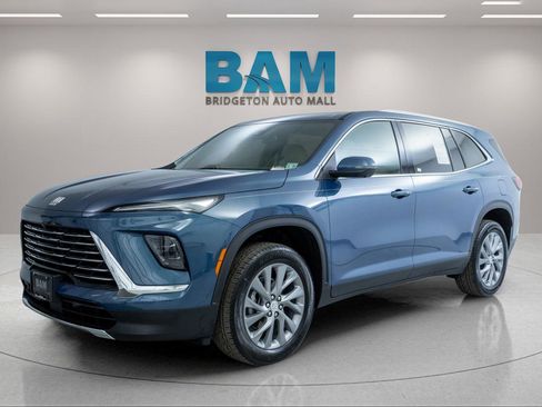 Certified 2026 Buick Enclave Preferred FWD image 3
