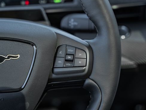 New 2025 Ford Mustang Mach-E Premium image 28