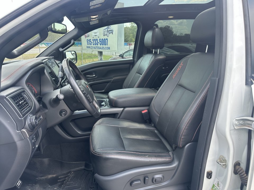Used 2020 Nissan Titan PRO-4X w/ Pro-4x Convenience Package AWD/4WD image 19