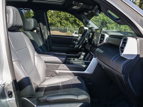 Used 2025 Toyota Tundra Platinum AWD/4WD image 16