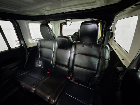 Used 2023 Jeep Wrangler Unlimited Rubicon w/ LED Lighting Group image 23