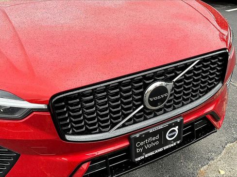 Certified 2023 Volvo XC60 B5 Plus w/ Climate Package image 29