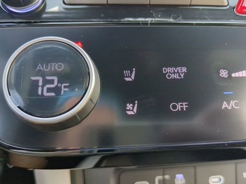 Used 2025 Hyundai Tucson Limited AWD/4WD image 22
