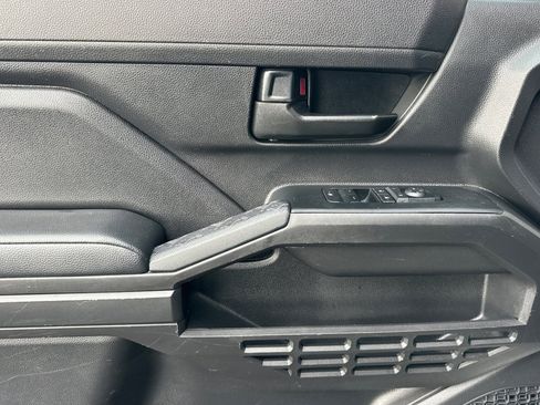 Used 2024 Toyota Tacoma SR image 11