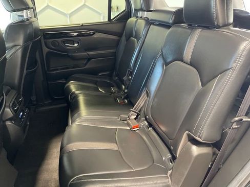 Certified 2024 Honda Pilot EX-L image 17