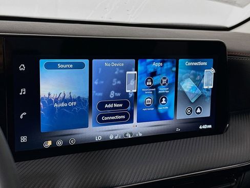 New 2026 Nissan Kicks SR w/ SR Premium Package image 13