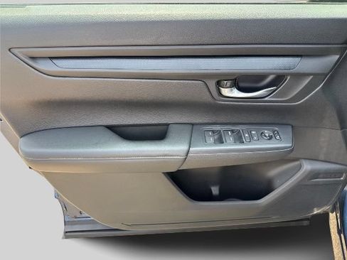 Used 2024 Honda CR-V LX image 18