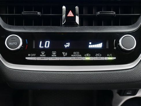 Used 2024 Toyota Corolla LE FWD image 19