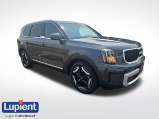 Used 2024 Kia Telluride EX w/ EX Captain's Chair Package AWD/4WD 360° Tour