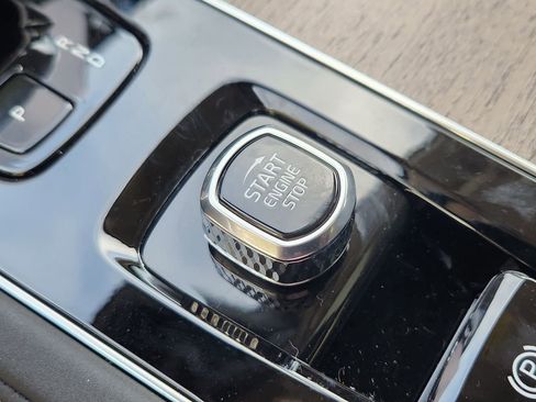 New 2026 Volvo XC90 B6 Plus w/ Protection Package image 17