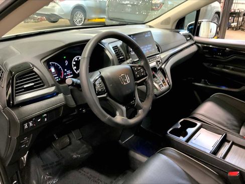 Used 2026 Honda Odyssey Elite image 17