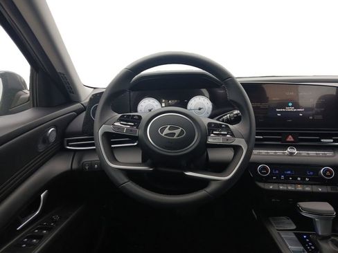 New 2026 Hyundai Elantra Limited FWD image 12