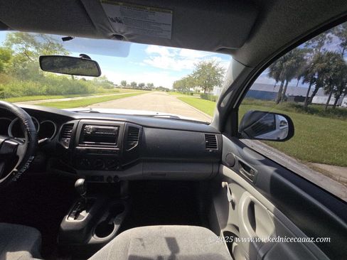 Used 2012 Toyota Tacoma 2WD Regular Cab image 15