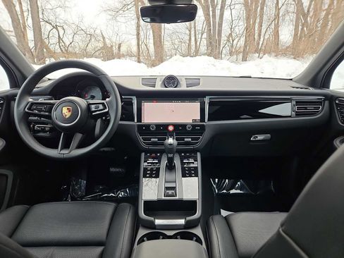 New 2026 Porsche Macan S image 24