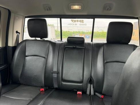 Used 2015 RAM 1500 Laramie w/ Convenience Group AWD/4WD image 18