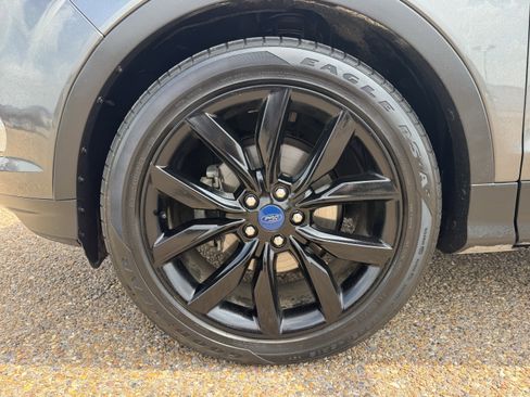 Used 2019 Ford Escape SE FWD image 7