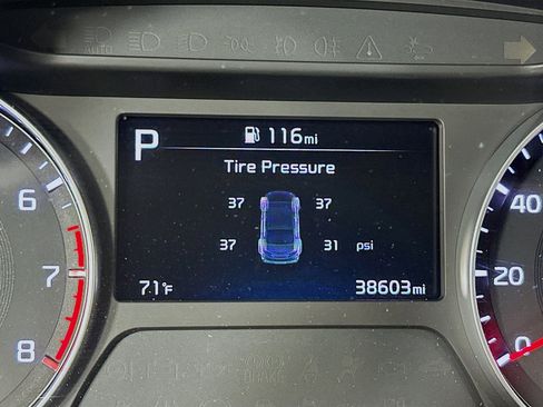 Used 2023 Kia Forte LXS image 19