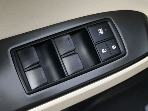 Used 2023 Lexus GX 460 Premium w/ Accessory Package AWD/4WD image 4