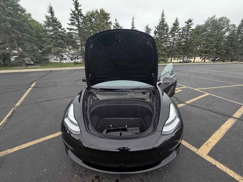 Used 2018 Tesla Model 3 Mid Range RWD image 14