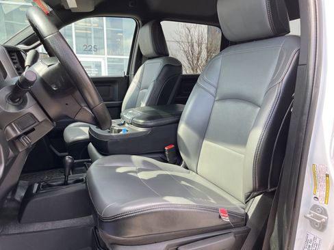 Used 2022 RAM 3500 Tradesman image 4