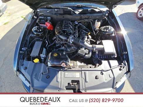 Used 2013 Ford Mustang Coupe image 3