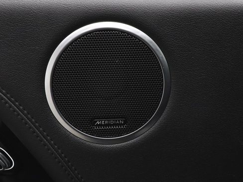 Used 2022 Land Rover Range Rover P525 Westminster Edition image 14