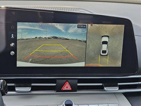 Used 2024 Hyundai Elantra Limited FWD image 18
