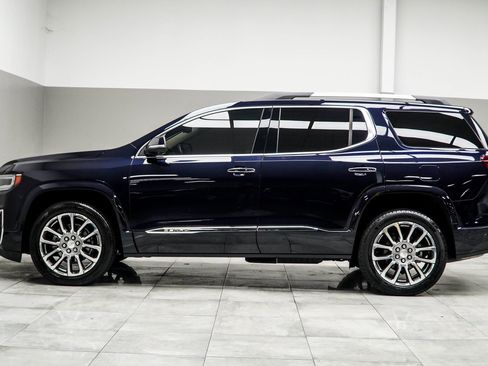 Used 2022 GMC Acadia Denali w/ Denali Ultimate Package image 9