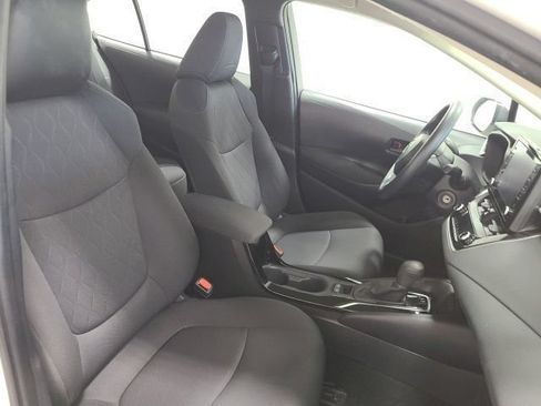 Used 2022 Toyota Corolla LE FWD image 13