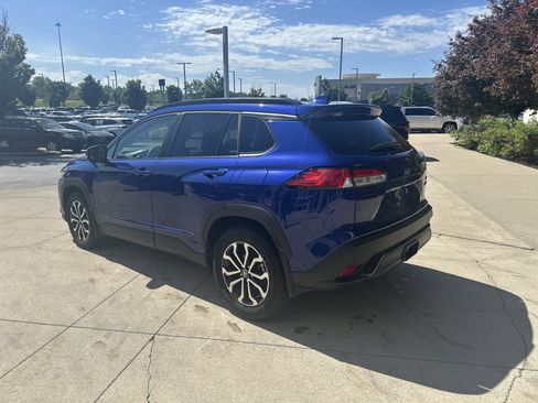 Used 2024 Toyota Corolla Cross AWD Hybrid image 7