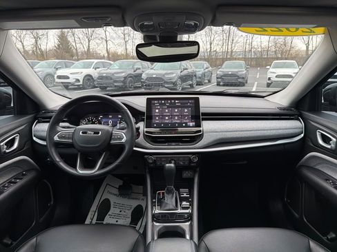 Used 2022 Jeep Compass Latitude w/ Sun and Sound Group image 12