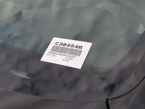 Used 2025 Genesis GV70 2.5T w/ Advanced Package AWD/4WD image 19