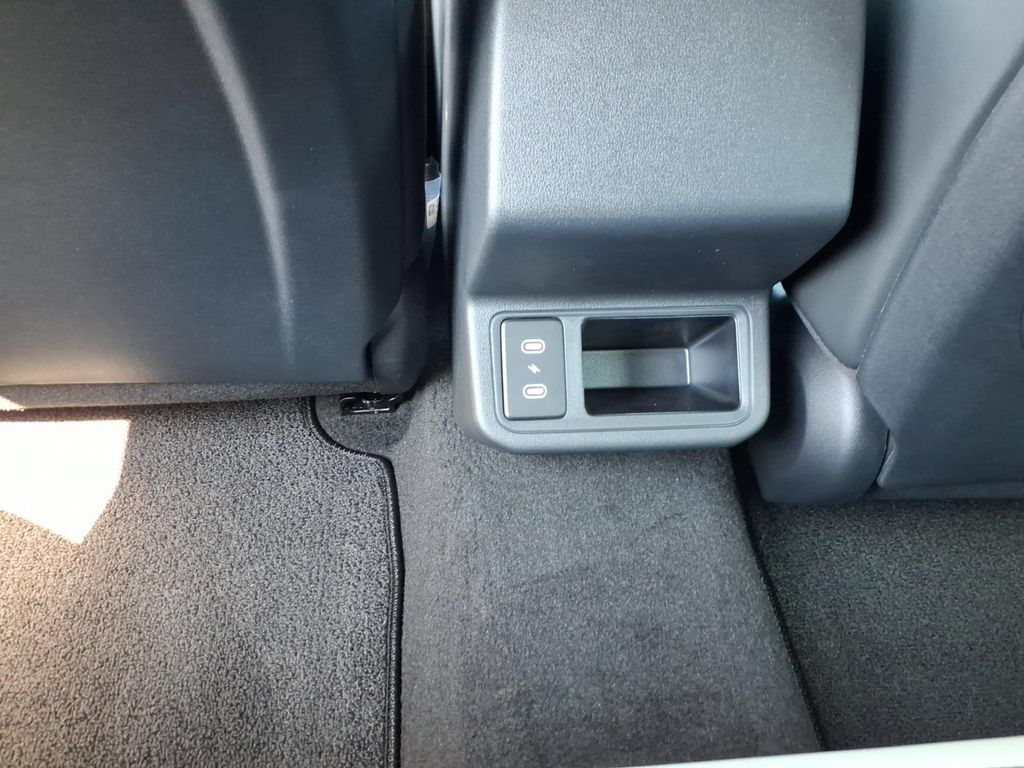 New 2026 Kia K4 GT-Line Turbo FWD image 8