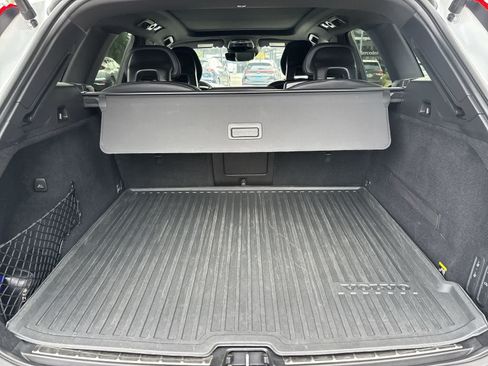 Used 2018 Volvo XC60 T6 R-Design w/ Convenience Package AWD/4WD image 6
