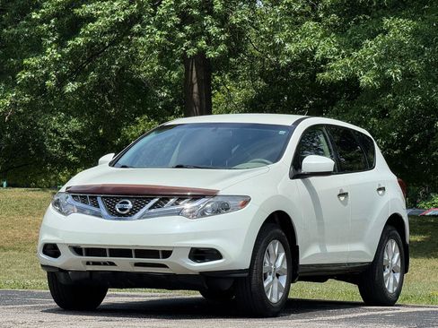 Used 2011 Nissan Murano S FWD image 4