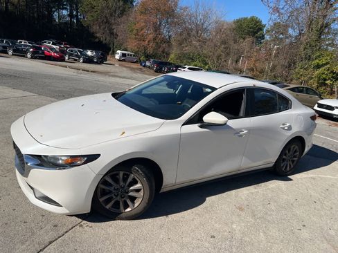 Used 2021 MAZDA MAZDA3 s image 4