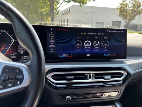 Used 2022 BMW i4 eDrive40 w/ M Sport Package image 25