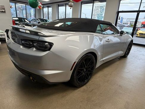 Used 2019 Chevrolet Camaro SS image 28