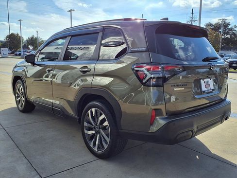 Certified 2025 Subaru Forester Touring image 3