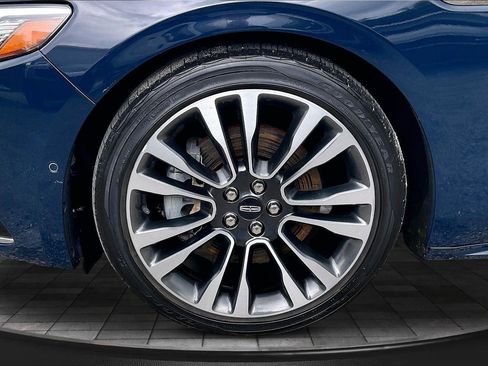 Used 2019 Lincoln Continental Reserve AWD/4WD image 36