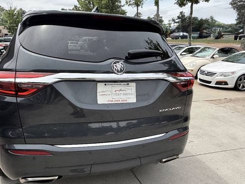 Used 2019 Buick Enclave Essence FWD image 28