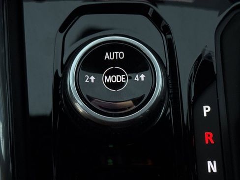 New 2026 GMC Canyon Elevation w/ Convenience Package image 21