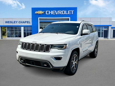 Used 2018 Jeep Grand Cherokee Limited RWD image 1