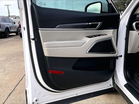 Used 2024 Kia Telluride S w/ S Sunroof Package image 26