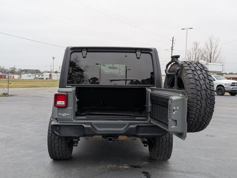 Used 2020 Jeep Wrangler Unlimited Sport S image 28